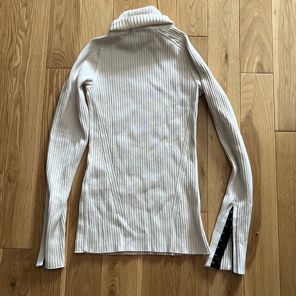 RAG & BONE ribbed cream turtleneck size xs - Picture 3 of 4